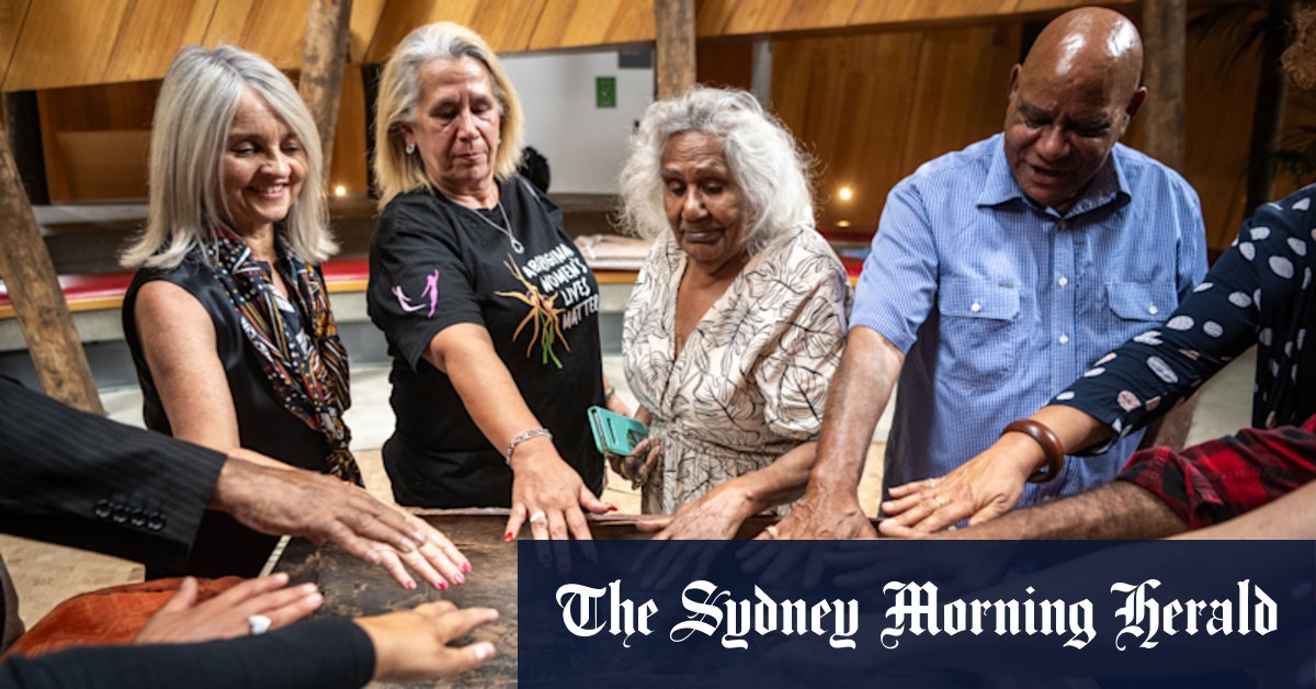 Emotional traditional owners see 150-year-old artefact for the first time - Vimarsana News