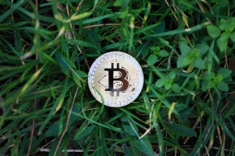 Il prezzo del bitcoin ha oscillato selvaggiamente ieri. 