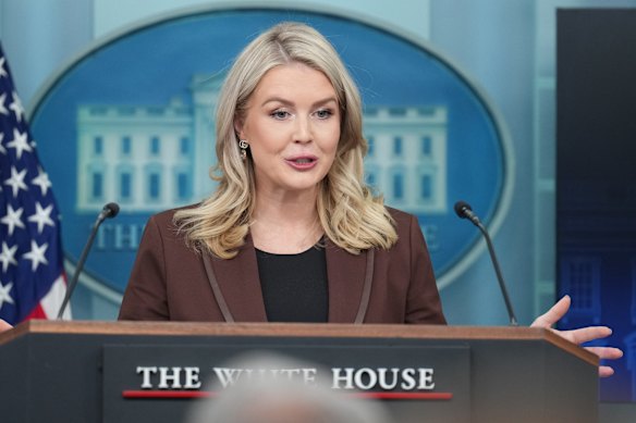 A secretária de imprensa da Casa Branca, Karoline Leavitt, classificou as sugestões de que Kushner poderia enfrentar conflitos de interesse como “desprezíveis”.