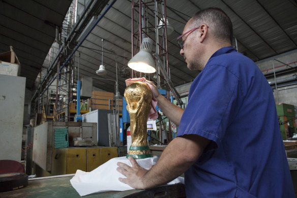 The cup, dried and now ready, is carefully cleaned and checked in detail one last time.