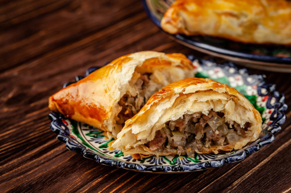 Samsa with meat – an Uzbek staple.