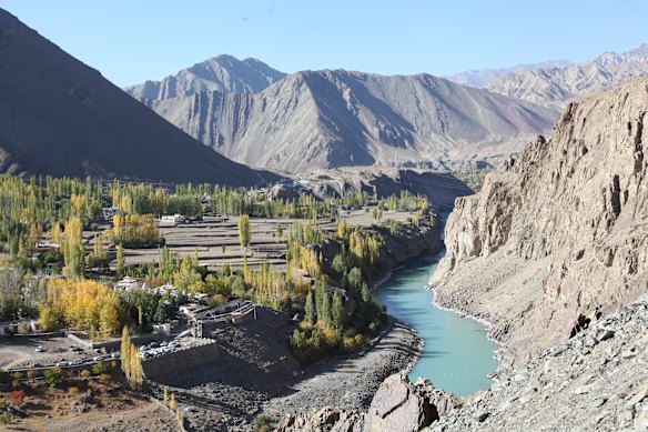 A modern-day view of the Indus River Valley in Ladakh.  The 3180-kilometre Indus River has supported civilisation for thousands of years. It originates in the Himalayan region and flows through what is now China, India, and Pakistan.