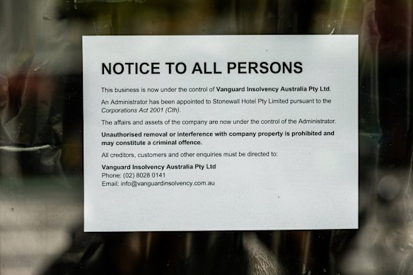 A notice in the window of the Stonewall Hotel. 
