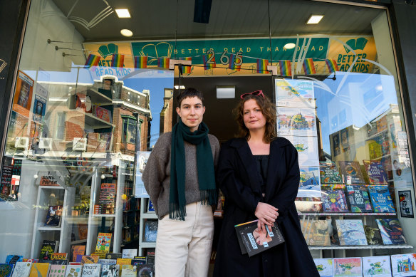 Better Read Than Dead bookshop employees Tahlia Nelson (left) and Madeleine Gray during their bid for an EBA in 2022.