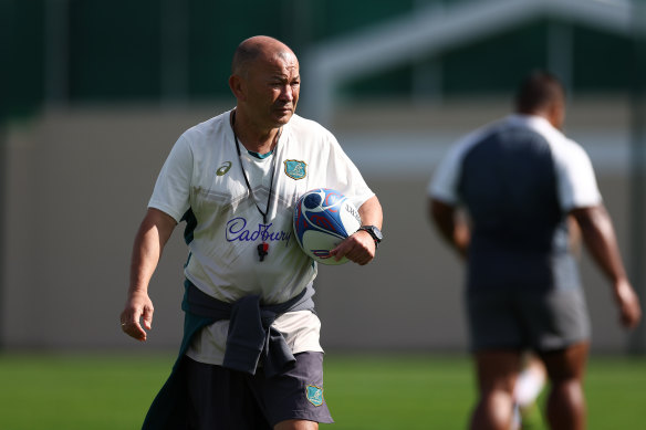 Eddie Jones at Wallabies training in Saint-Etienne.