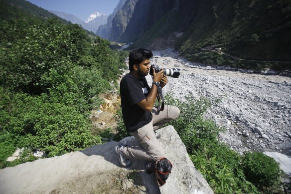 Danish Siddiqui covering the monsoon floods and landslides in the upper reaches of Govindghat, India in June 2013. The Pulitzer Prize-winning photographer was killed near the Afghanistan-Pakistan border on Friday.
