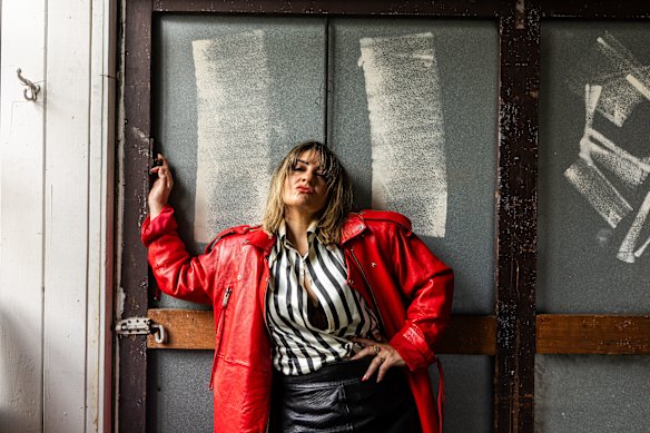 Sheridan Harbridge ficou chocada na primeira vez que viu Chrissy Amphlett em Rage; agora ele se apresenta em um novo show solo. 