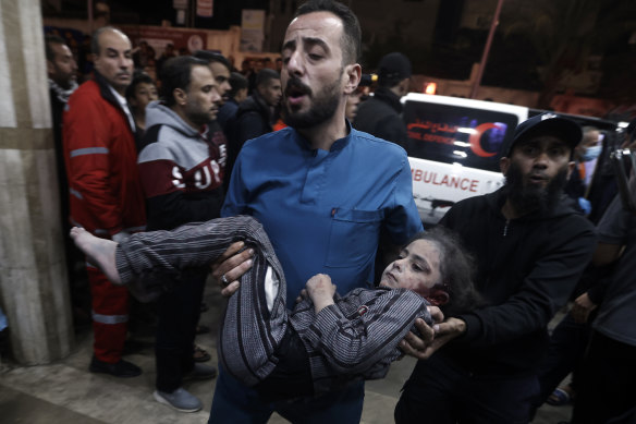 A Palestinian child wounded during the Israeli bombardment of the Gaza Strip is brought to the Nasser hospital in Khan Younis this weekend.