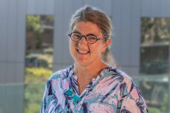 O câncer de ovário de Kristin Young retornou após cinco anos, mas ela diz ser a prova viva de que o perfil molecular funciona.