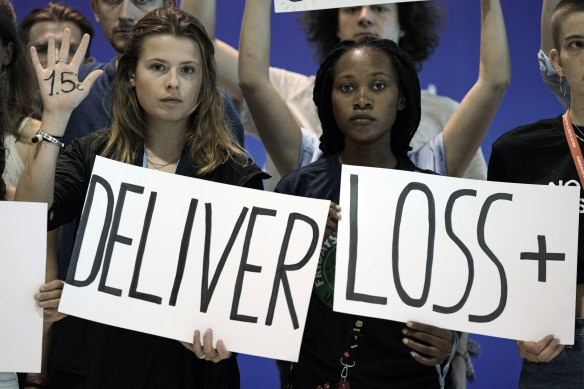 Climate activists at COP27 push for maintaining 1.5 degrees.