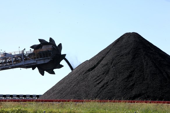 Glencore has shelved plans to spin off its coal unit, allowing it to keep reaping profits from the dirtiest fossil fuel.