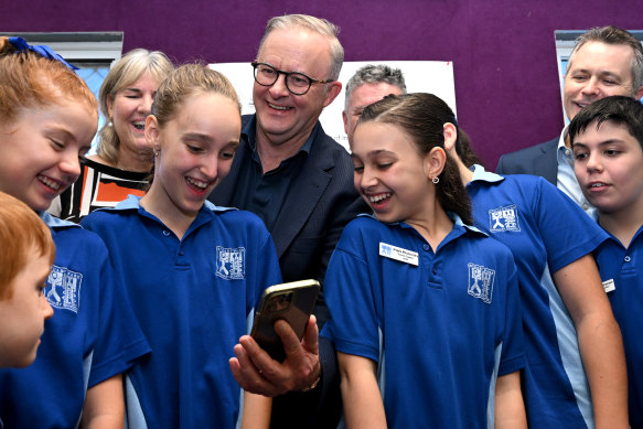 Prime Minister Anthony Albanese is seeking to introduce laws to ban children from social media.