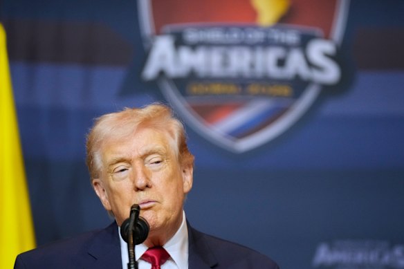 تحديثات حية عن الحرب الأمريكية الإيرانية: ترامب يقول إن الولايات المتحدة ستضرب إيران “بقوة شديدة” اليوم؛ استئناف جزئي للعمليات في مطار دبي مع استمرار تهديدات الصواريخ