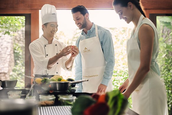 A cooking demonstration at Chiva-Som.