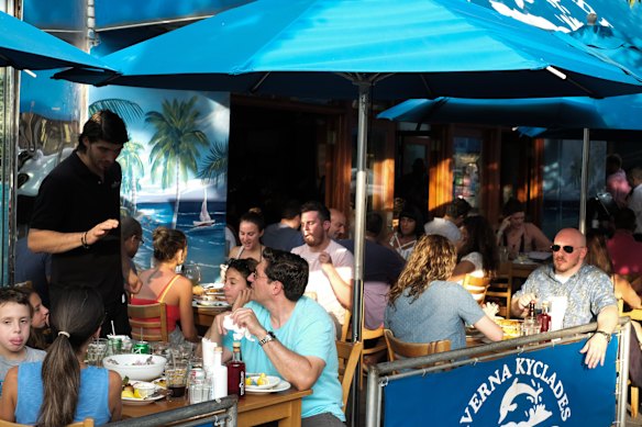 Taverna Kyclades.