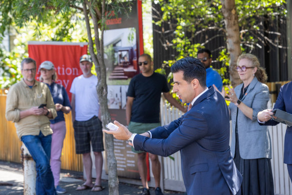 Nelson Alexander’s Rick Daniel auctions a family home at 18 Taylor Street, Fitzroy North.