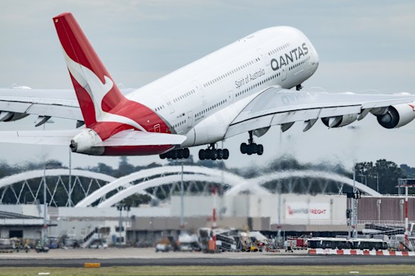 Carriers around the world are grounding planes to cope with stratospheric increases in jet-fuel prices – and yet Sydney Airport has hit record levels of passengers.