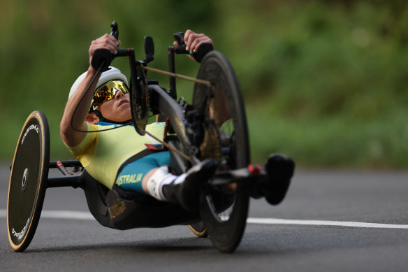 Lauren Parker competes during the H1-3 road time trial.