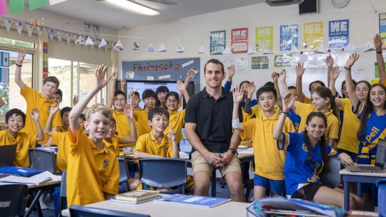Teacher Mitch Thorp with year 6 students at Serpell Primary School in Templestowe.