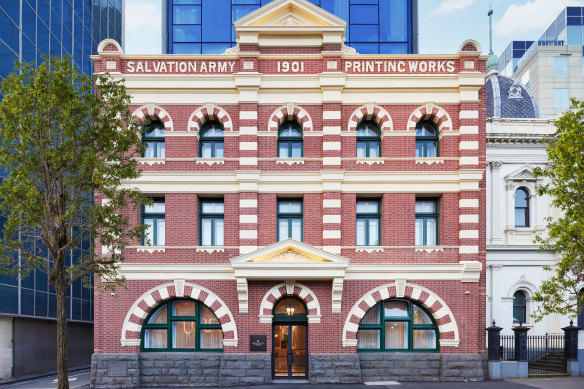 We see what you did there… the transformed Lanson Place Parliament Gardens.