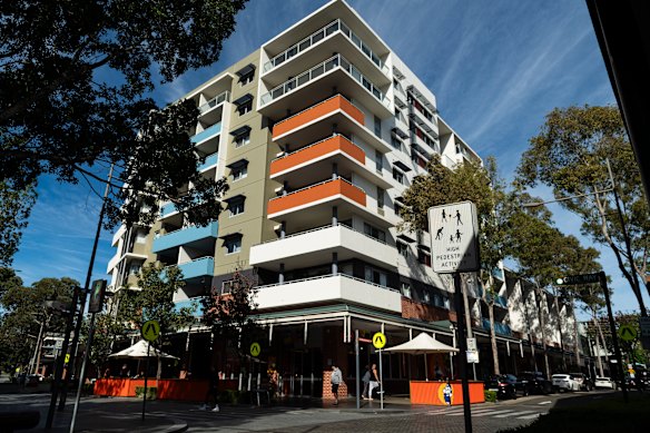 Rouse Hill Town Centre is a village green and shopping centre in one.