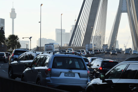 Summer in Sydney means ... Traffic jams, hot chips at the beach, e-biking and too much sun