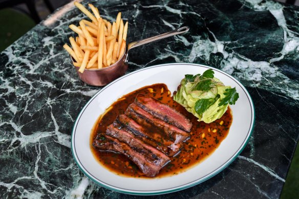 Steak frites.