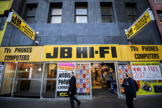 JB Hi-Fi has reported a bumper sales result for the third quarter of the financial year.