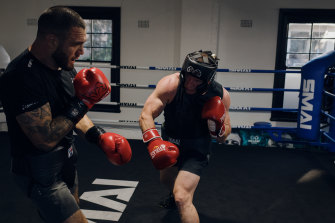 Gallen is undefeated in 12 professional bouts.