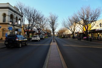 A quiet Macquarie Street in the centre of Dubbo which is normally busy with traffic. 