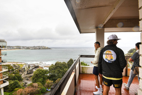 Buyers were attracted to the ageing Bondi Beach apartment because of its views.