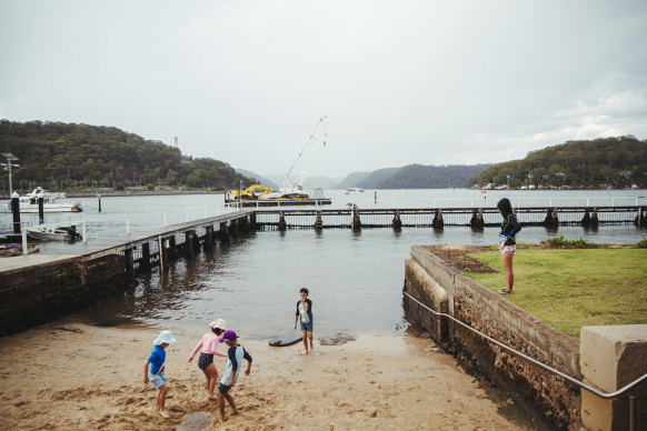 The Brooklyn foreshore, north of Sydney, with Dangar Island to the right.