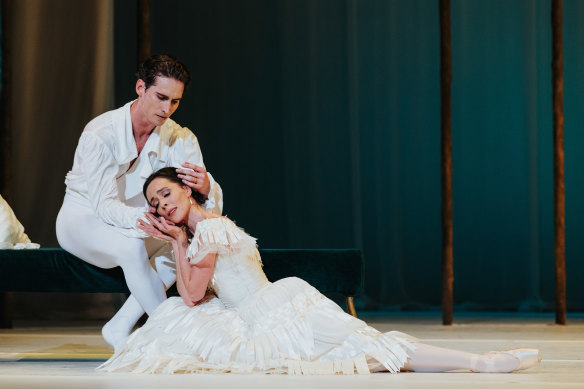 Harris in a dress rehearsal for Marguerite and Armand, which will be her final role.