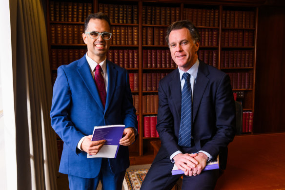 NSW Treasurer Daniel Mookhey, left, and Premier Chris Minns with the budget papers on Monday.