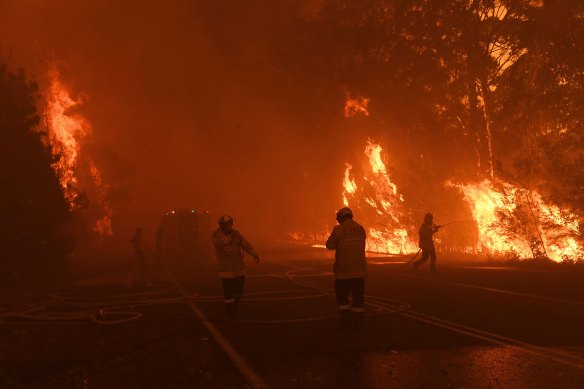 Last season's devastating bushfires are the main focus of the royal commission into natural hazards.