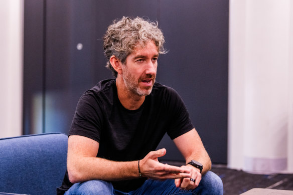 Atlassian co-CEO Scott Farquhar is stepping down from the company.