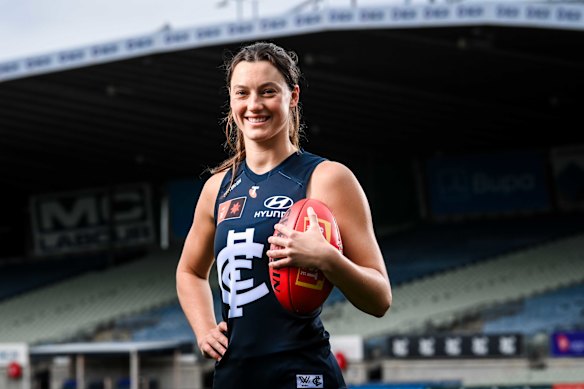 Carlton AFLW player Maddy Hendrie 