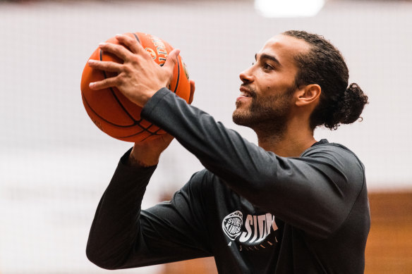 Sydney Kings star Xavier Cooks prepares for the decider against the New Zealand Breakers.