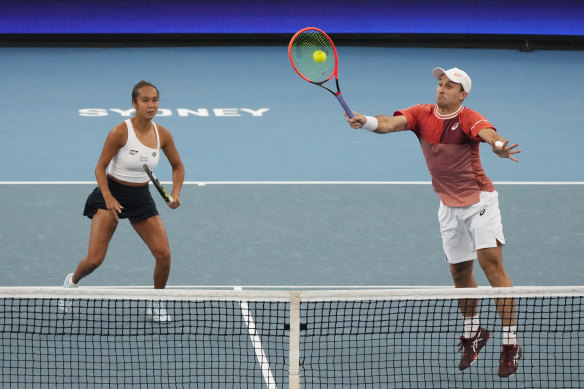 Canada’s Leylah Fernandez and Steven Diez in the mixed doubles.