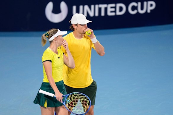 Storm Hunter and Alex de Minaur talk tactics.