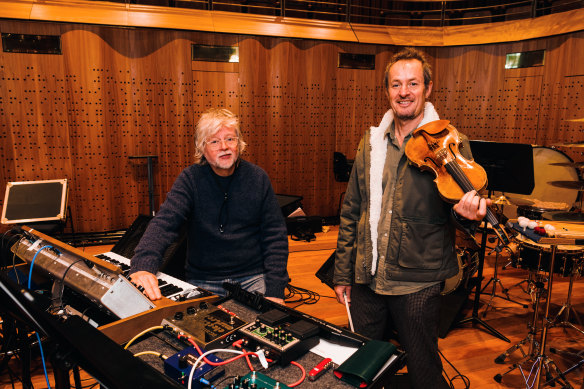 Will Gregory and Australian Chamber Orchestra artistic director Richard Tognetti at the ACO Pier 2/3.