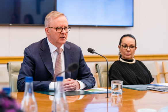 Anthony Albanese and Linda Burney. 