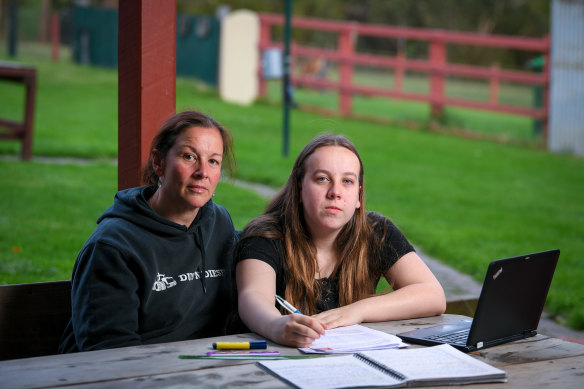 Year 12 student Racheal Jenkins with her mother Rebekah. 