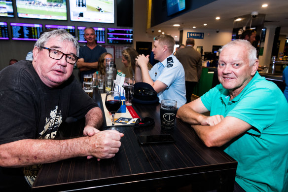 Rick Halls and Bill Swan, from Palmerston in the NT, talk politics.