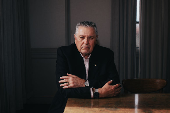 Radio heavyweight Ray Hadley has said sorry.