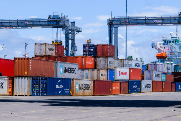 The business lobby’s calls for the industrial impasse to end are growing louder.