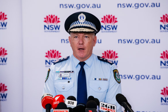 Former NSW Police commissioner Mick Fuller during a COVID-19 briefing in August last year.