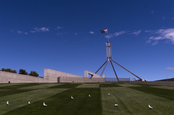 A federal parliament committee was warned about badgering department witnesses on Tuesday.