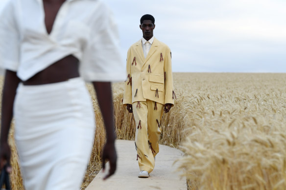 Could Melbourne take a cue from Jacquemus' show in a French wheat field?