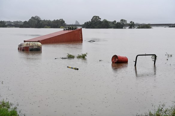 Hawkesbury River flooding in nearby Windsor.